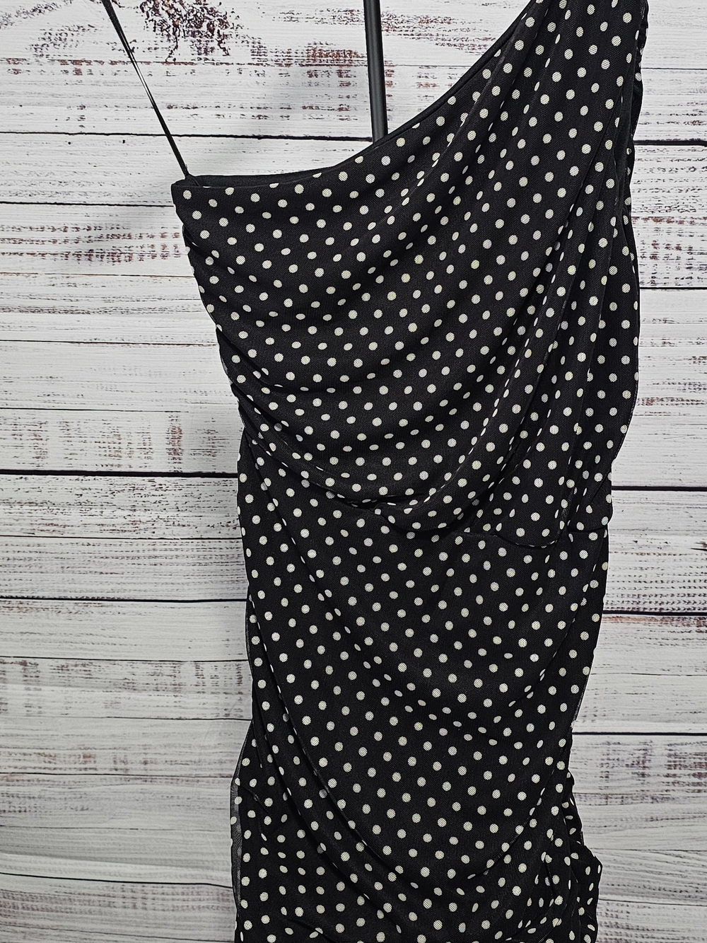 Love Design Black Polka Dot One-Shoulder Dress